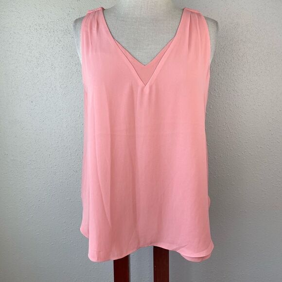 White House Black Market Tops - White House Black Market Sleeveless Pink Blouse Top Size M EUC